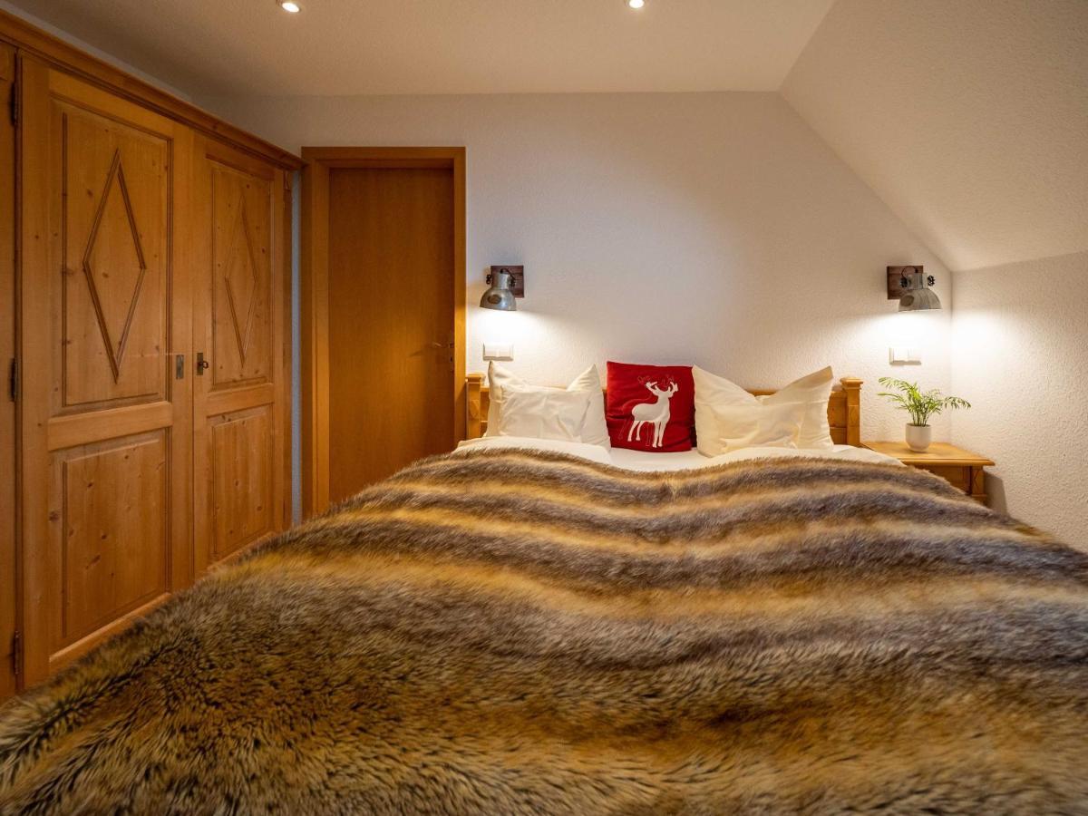 Hotel & Restaurant Gruener Baum - Die Gruene Oase Am Feldberg Feldberg  Dış mekan fotoğraf